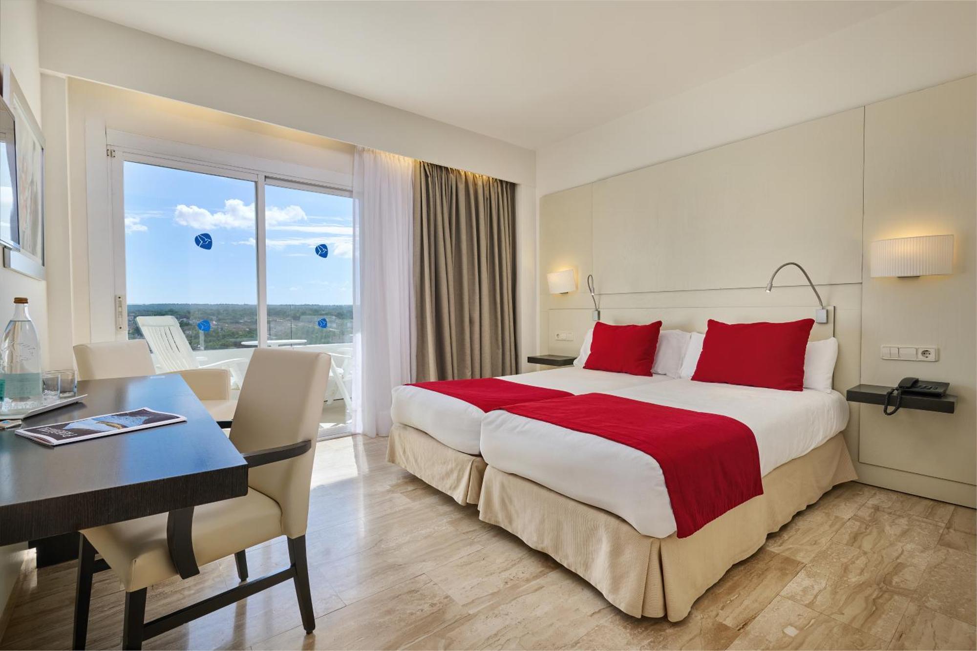 Grupotel Taurus Park Playa de Palma  Bagian luar foto